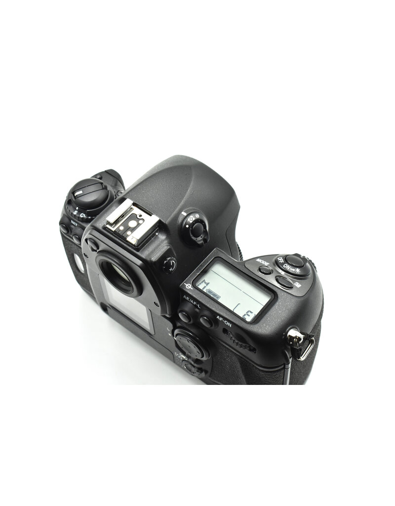 Nikon Pre-Owned NIKON F6 Film SLR body (35mm Film Camera)