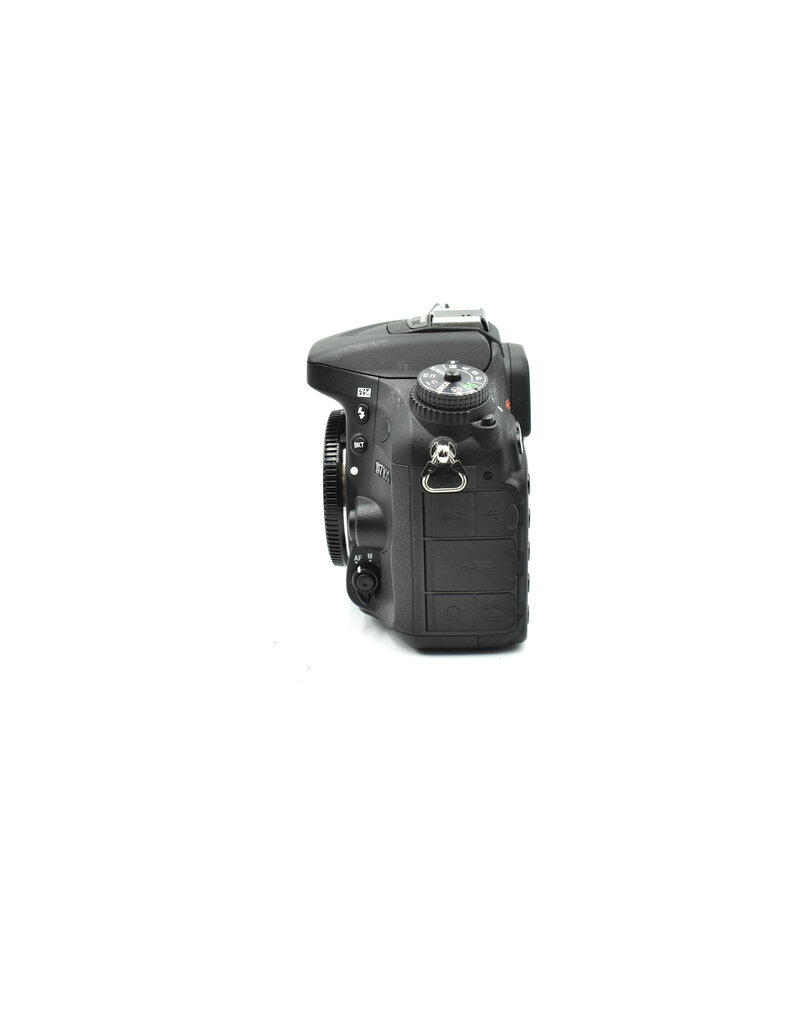 Nikon Pre-Owned Nikon D7100 DSLR Camera Body {24.1MP}