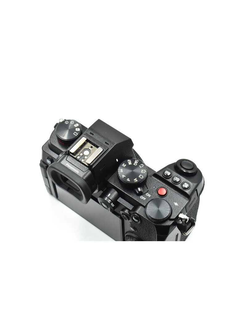 Pre-Owned Panasonic Lumix S5 Mirrorless Full-Frame L-Mount Camera Body, Black {24.2MP}