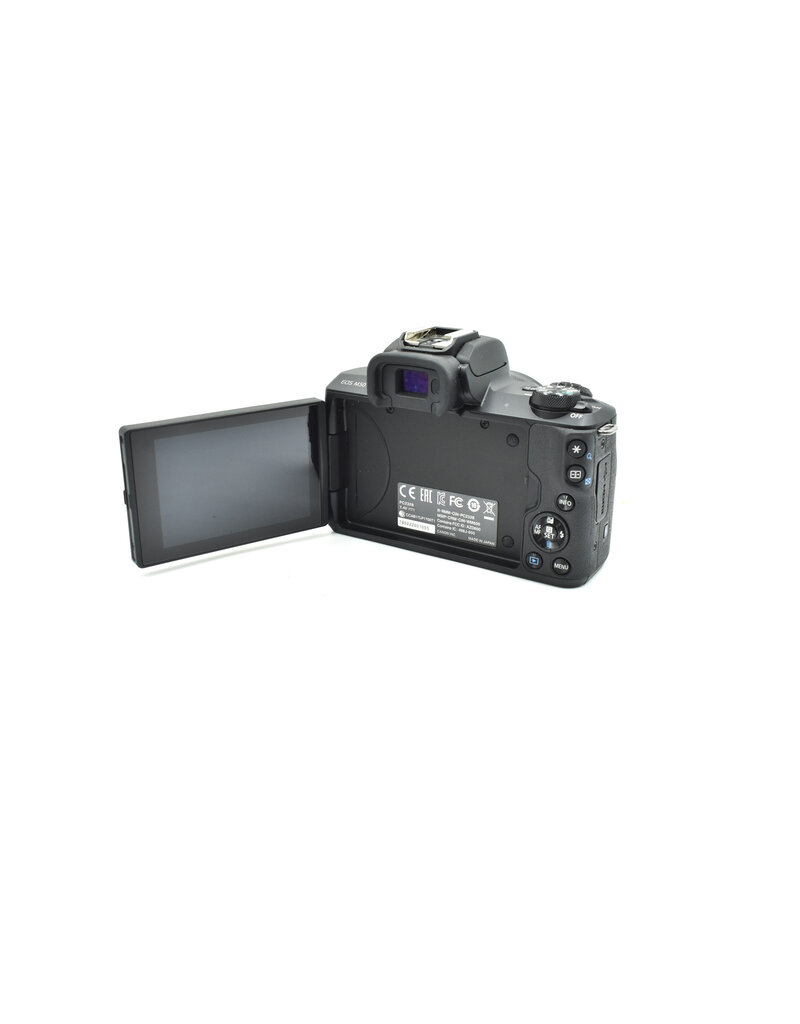 Canon Pre-Owned Canon EOS M50 w/15-45mm F3.5, Black {24.1MP}