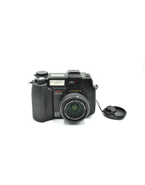 Olympus Pre-Owned Olympus Camedia C-5050 Zoom Compact Camera 5.0MP 3x Optical Zoom