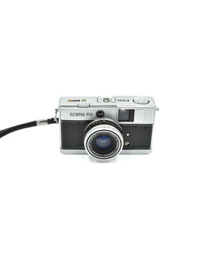 Olympus Pre-owned Olympus PEN EED Half-Frame (35mm Film Camera)