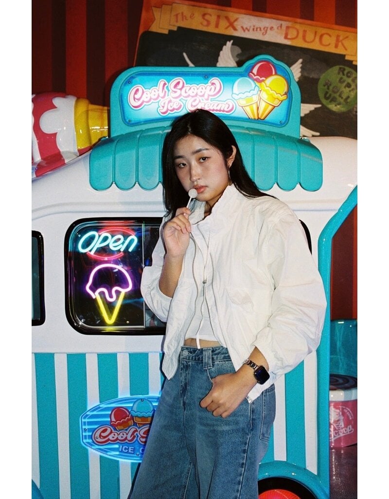 Mr. Negative Mr. Negative Arcade (Shibuya Capsule) 400 ISO 35mm Color Film 36exp