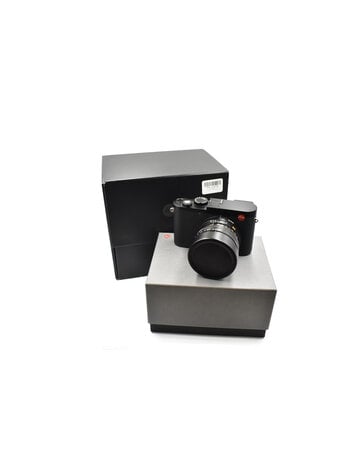 Pre-Owned Leica Q3 (Type 6506) Digital Camera, Black {60MP} 19080