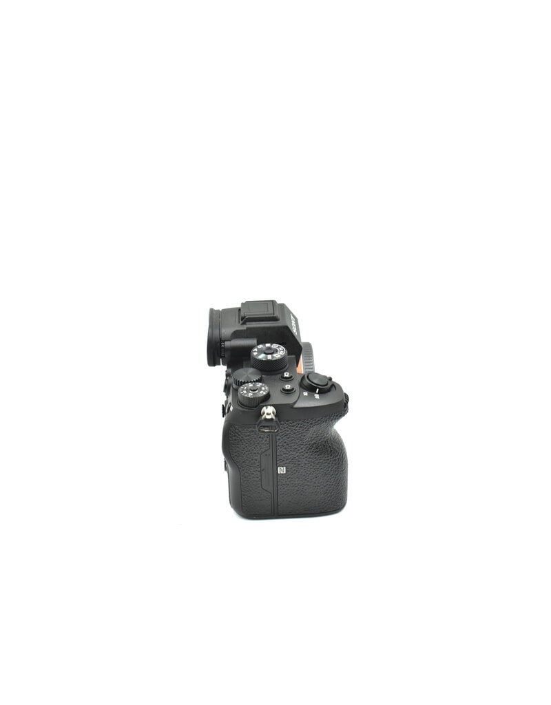 Sony Pre-owned Sony Alpha A7R IV Mirrorless 61.0MP Digital Camera