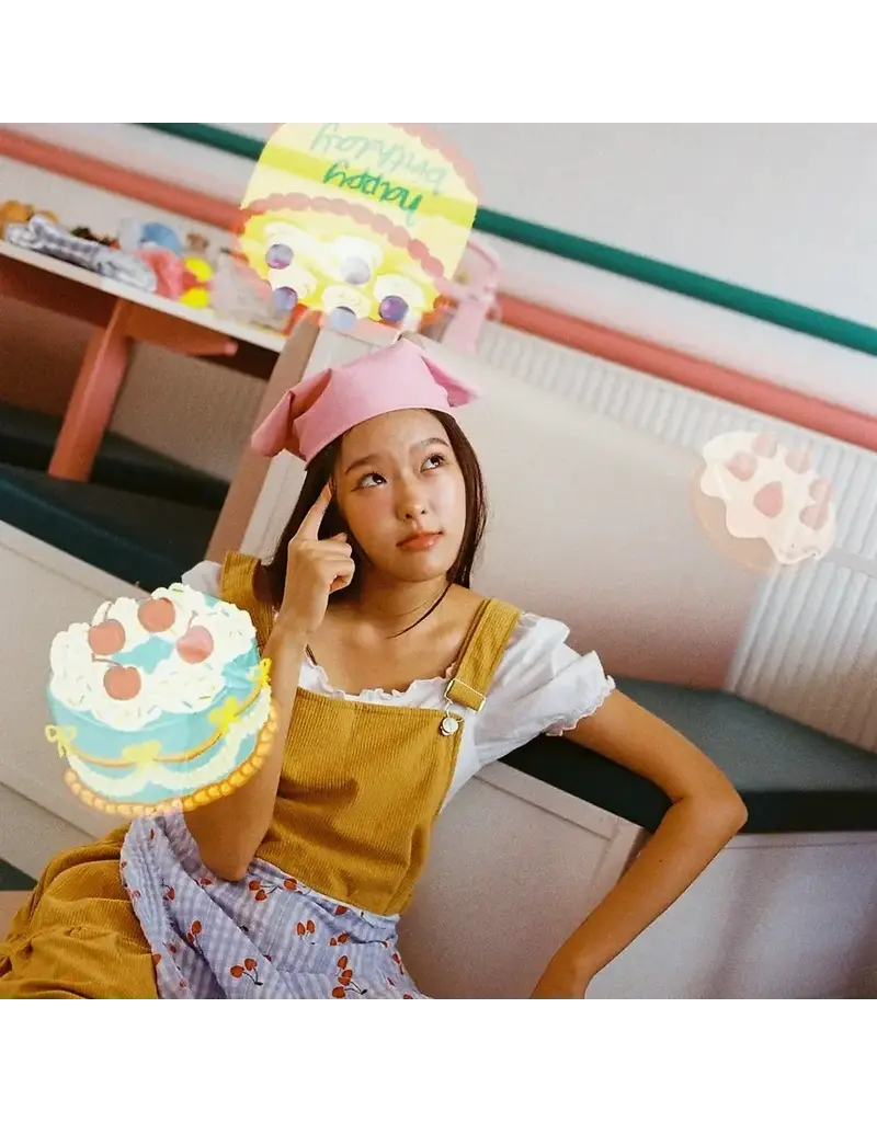A Girl Has Film A Girl Bake Cake 35mm 200 ISO Film 36 Exposure