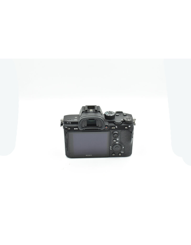 Sony Pre-owned Sony a7 III Mirrorless Camera Body, Black {24MP} (80k Shutter Count)