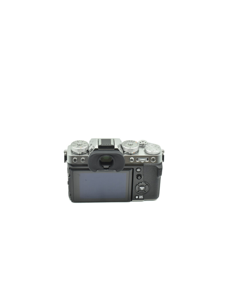 Fujifilm Pre-Owned FUJIFILM X-T5 Mirrorless Camera (Silver) (40MP)