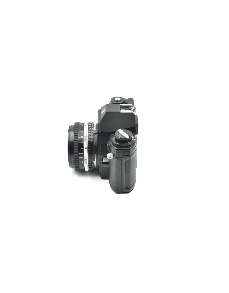 Nikon Pre-Owned Nikon EM w/50mm F1.8 (35mm Film Camera)