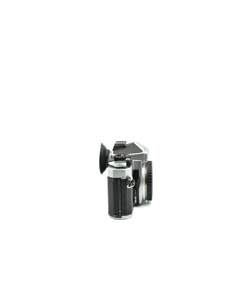 Nikon Pre-owned Nikon FE (Body Silver) (35mm  Film Camera)