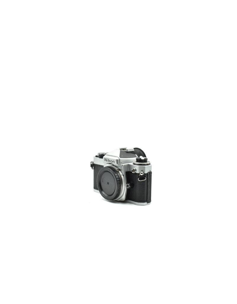 Nikon Pre-owned Nikon FE (Body Silver) (35mm  Film Camera)