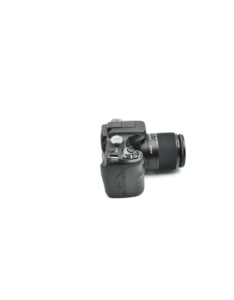 Sony Pre-Owned Sony Alpha DSLR-A100 w/ 18-70mm F3.5 (10.2MP Camera)