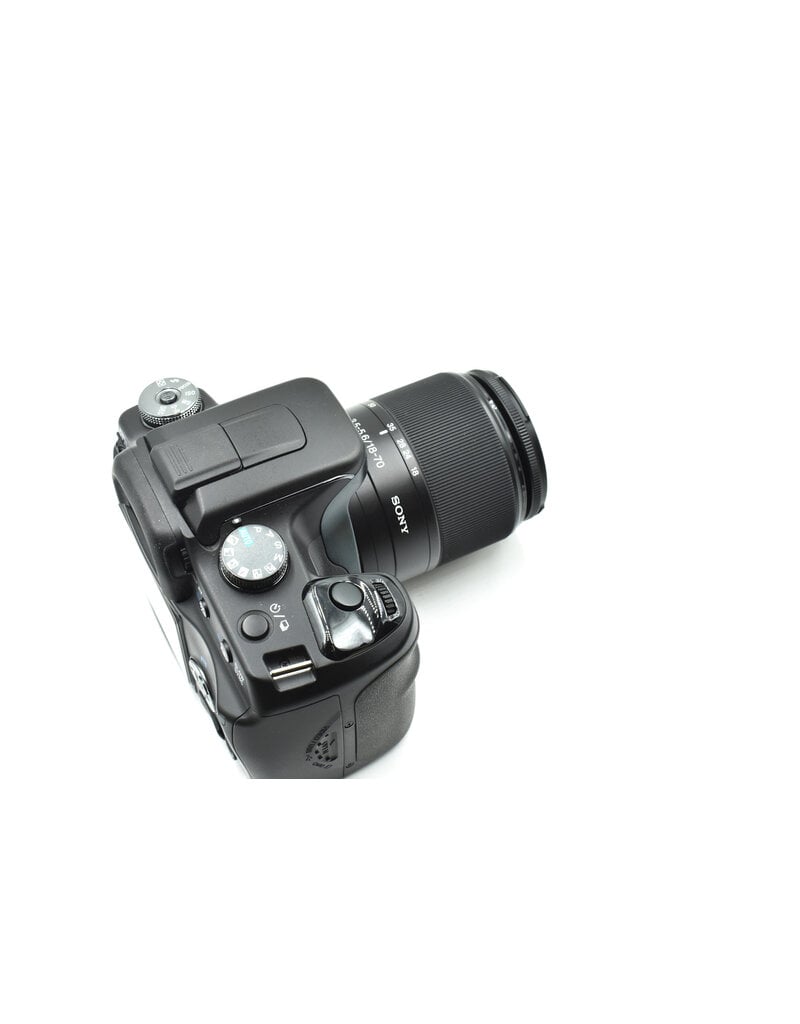 Sony Pre-Owned Sony Alpha DSLR-A100 w/ 18-70mm F3.5 (10.2MP Camera)