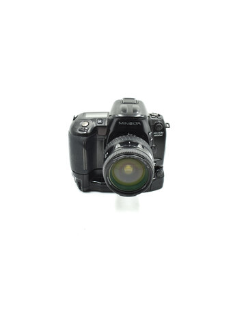 Minolta Pre-owned Minolta Maxxum 800si w/ 24-85mm F3.5+ grip (35mm Film Camera)