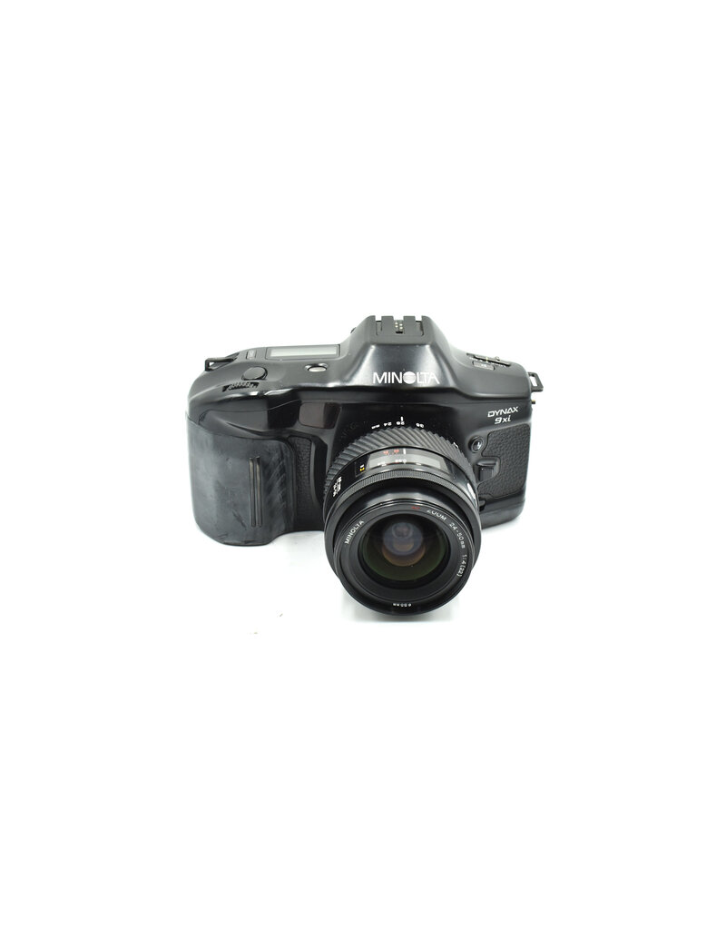 Minolta Pre-owned Minolta Maxxum Dynax 9 xi w/ 24-50mm  F 4 (35mm Film Camera)