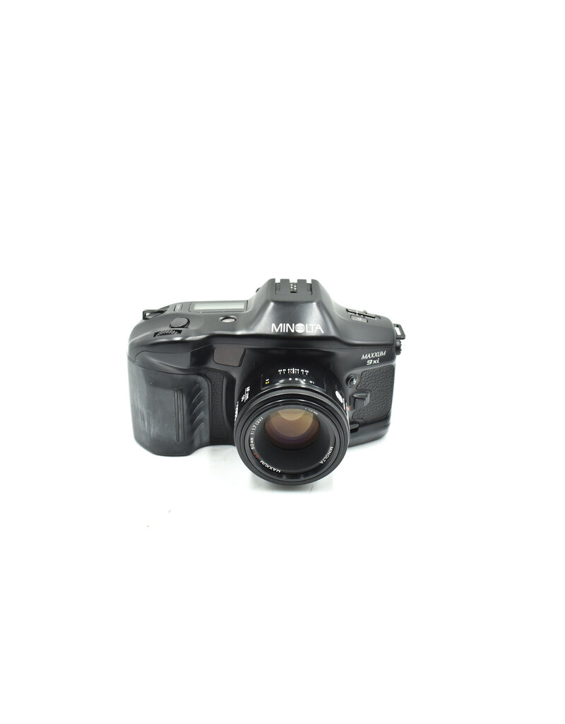 Minolta Pre-Owned Minolta Maxxum Dynax 9 xi w/ 50mm F1.7