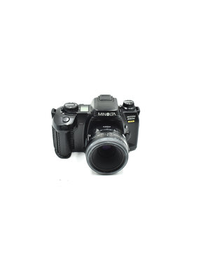 Minolta Pre-owned Maxxum 650SI w/50mm F2.8 (35mm Film Camera)