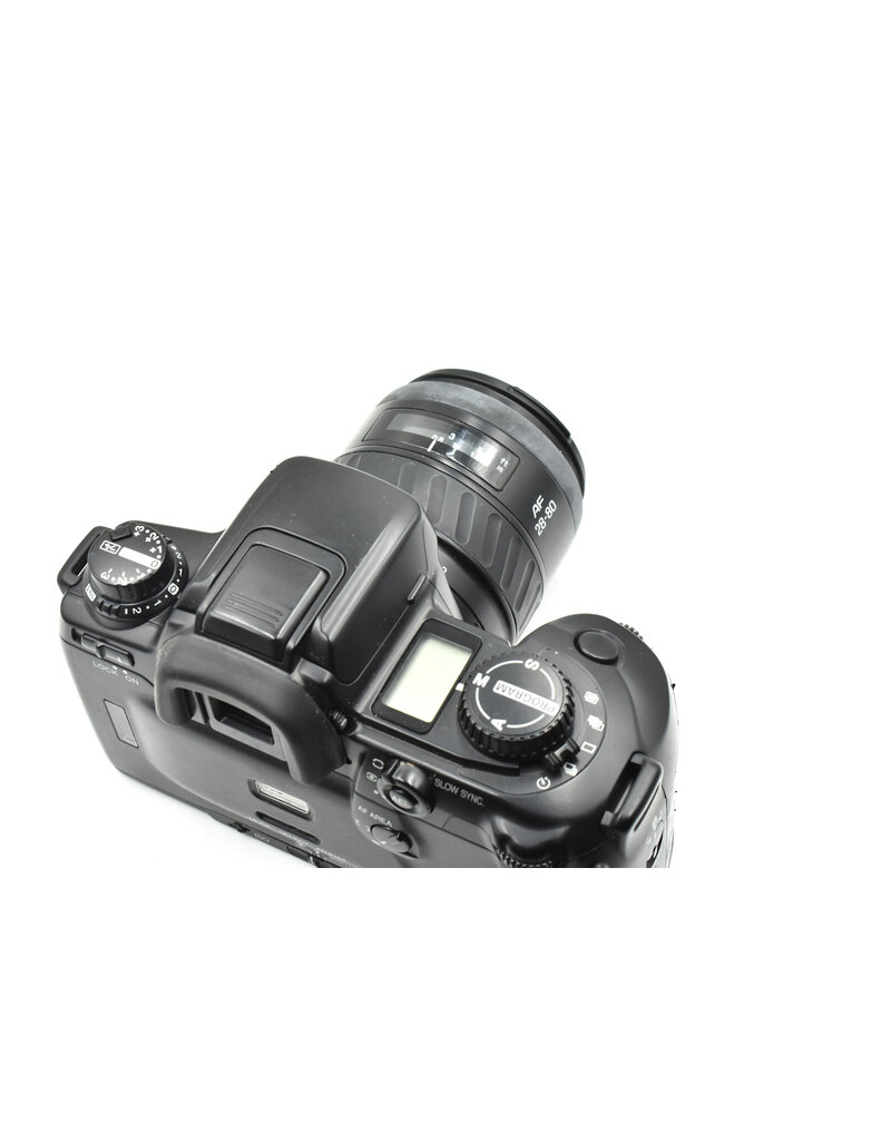 Minolta Pre-Owned Minolta Maxxum 650si W/ 28-80mm F 4 (35mm Film Camera)