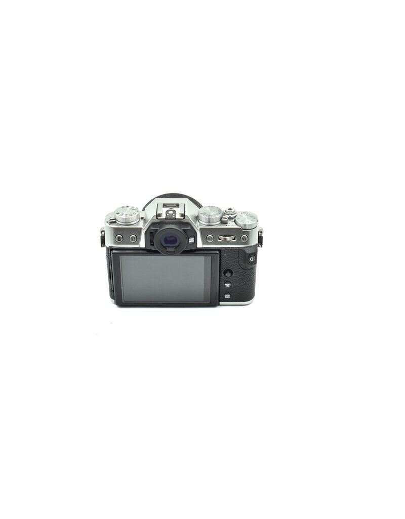 Fujifilm Pre-Owned FUJIFILM X-T30 ii W/ 15-45mm F3.5 , Silver  {26.1MP}