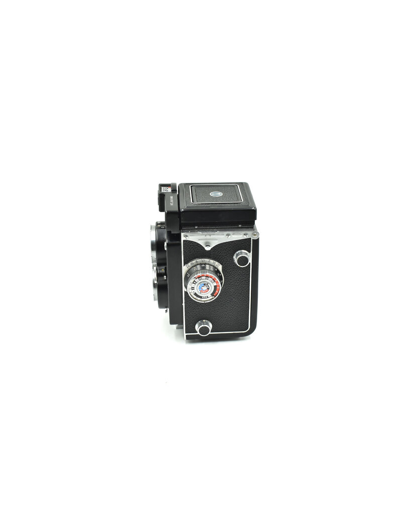 Pre-Owned Yashica Mat LM MTL TLR With Yashinon 1:3.5/80mm Black TLR Camera