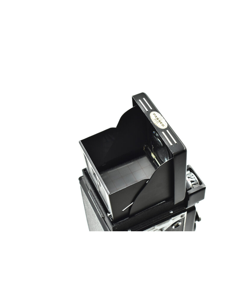 Pre-Owned Yashica Mat LM MTL TLR With Yashinon 1:3.5/80mm Black TLR Camera