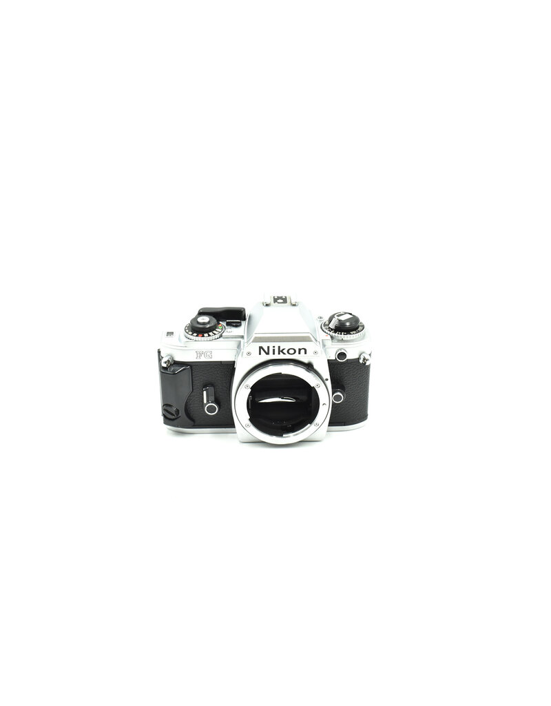 Nikon Pre-owned Nikon FG Body Silver (35mm Film Camera)