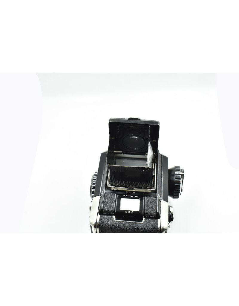 Pre-owned Zenza Bronica Medium Format 6x6 Camera w/Nikkor 75mm F 2.8