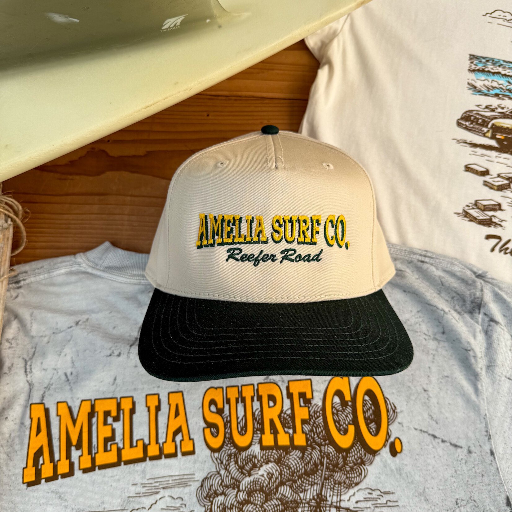 AMELIA SURF CO. HAT ASC "LEGEND OF REEFER ROAD" HAT DARK GREEN CREAM