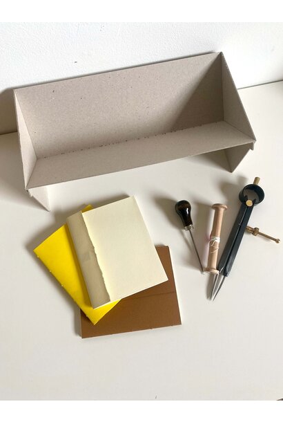 Bookmaking:Introduction to the Stitched Pamphlet | a Tuesday in June