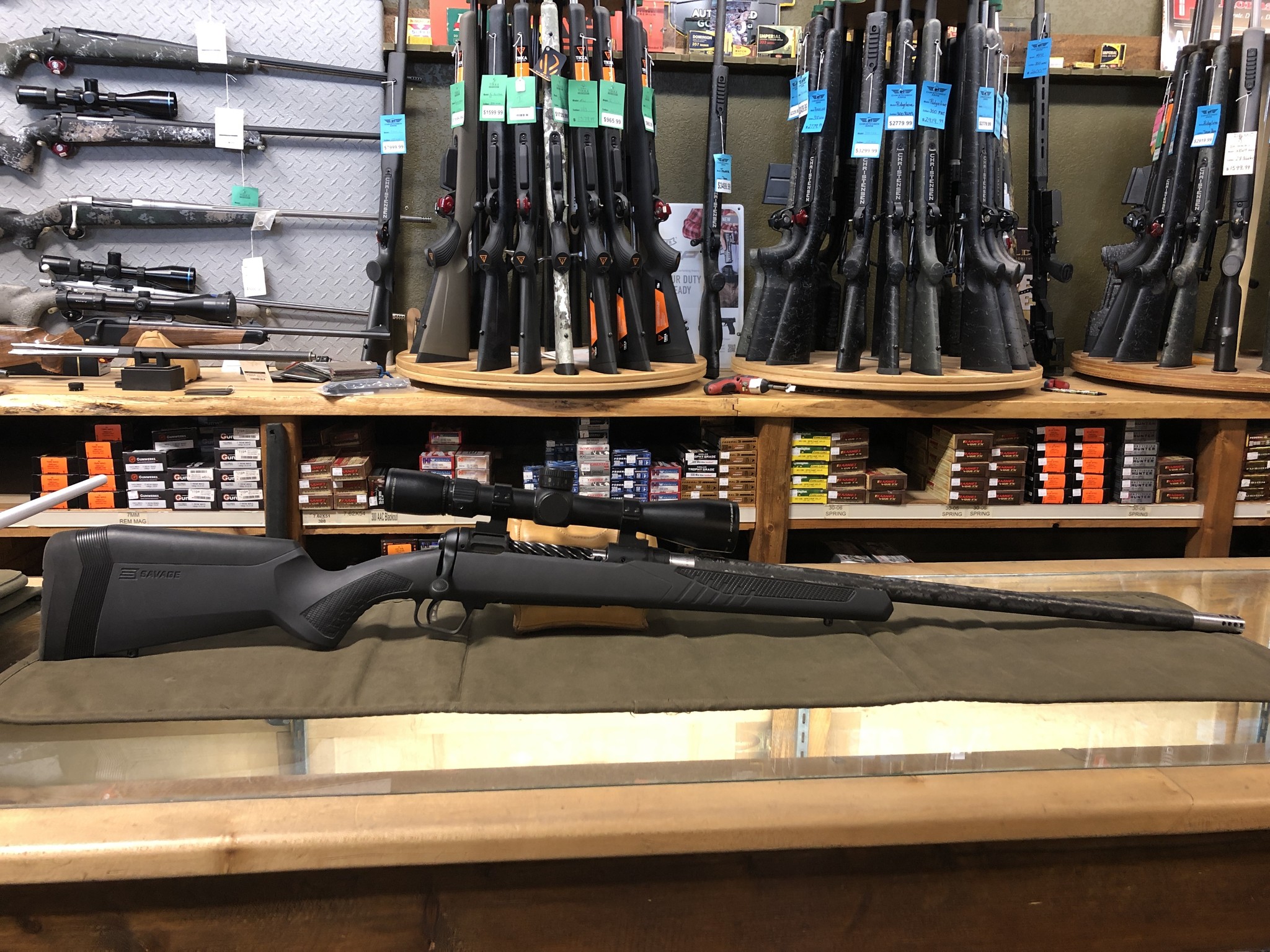 Savage Ultralite 28 Nosler w/ Vortex Razor HD LHT 3-15x42 and Burnt Turret G#3870 Cond:Very Good Savage Ultralite 28 Nosler w/ Vortex Razor HD LHT 3-15x42 and Burnt Turret G#3870 Cond:Very Good