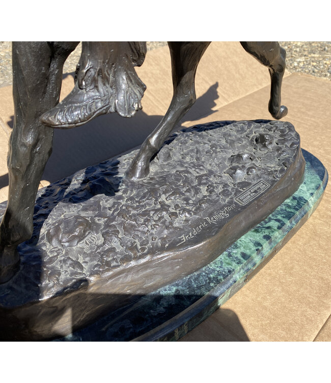 Remington Fredrick Remington Buffalo Signal Limited Edition 18/100 Statue C-4470