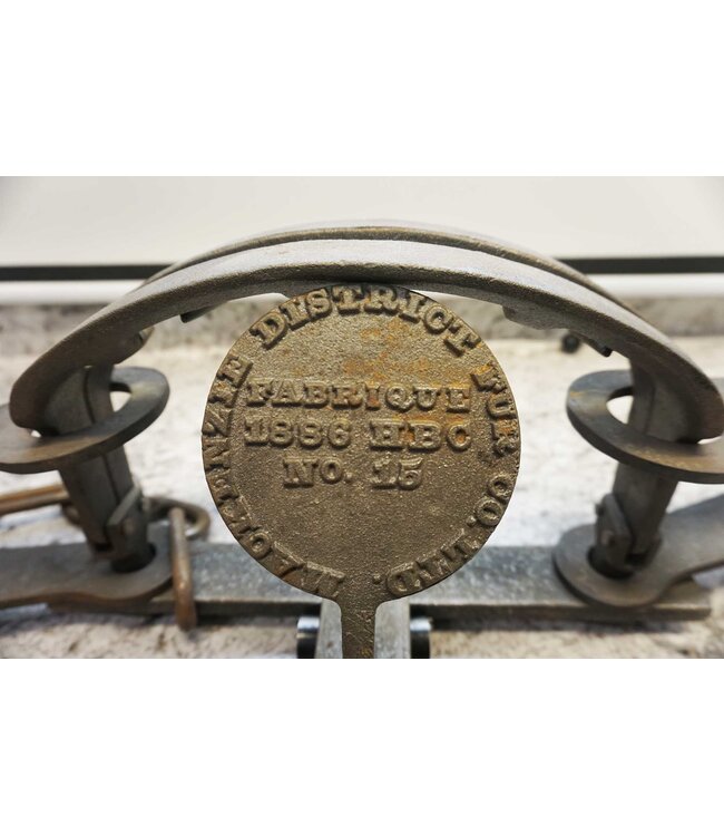 Mackenzie Disctrict Fur Co. Bear Trap C-5001