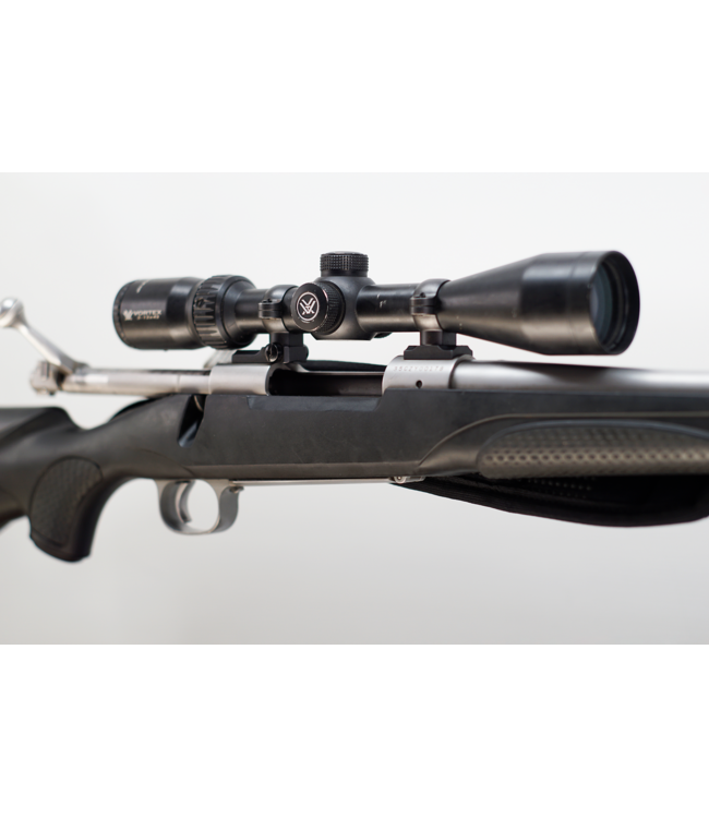 Winchester Model 70 300Win w/ Vortex 3-12x42 G#5203 - 25in - 3rd - Bolt - Cond: G
