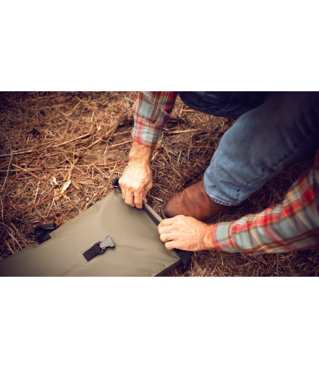 Yukon Outfitter/CSG Logo Floating Gun Case Green