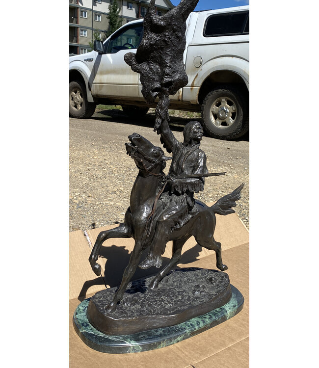 Fredrick Remington Buffalo Signal Limited Edition 18/100 Satue C-4470