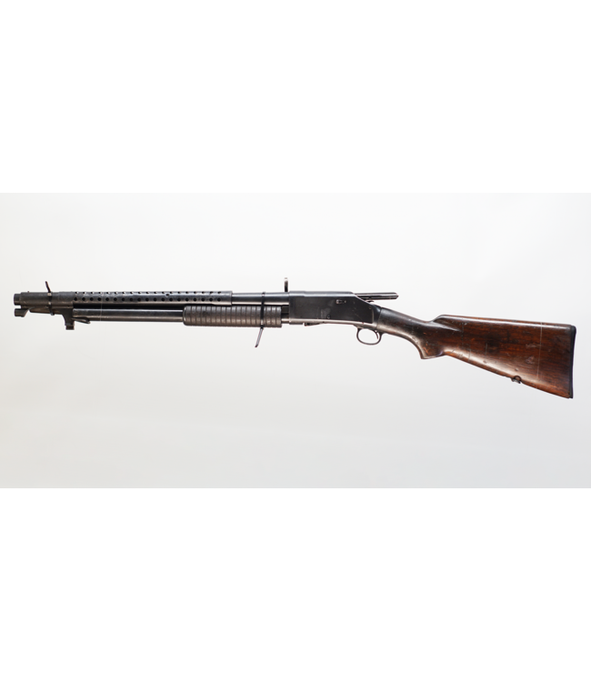 Winchester 1897 12ga w/ Bayonet & Heat Shield C-5093 - 20.5in - 5rd - Pump