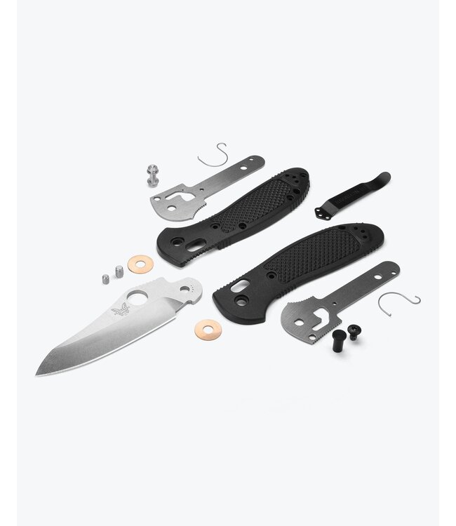 Benchmade 550-S30V  Griptilian Axis Hole