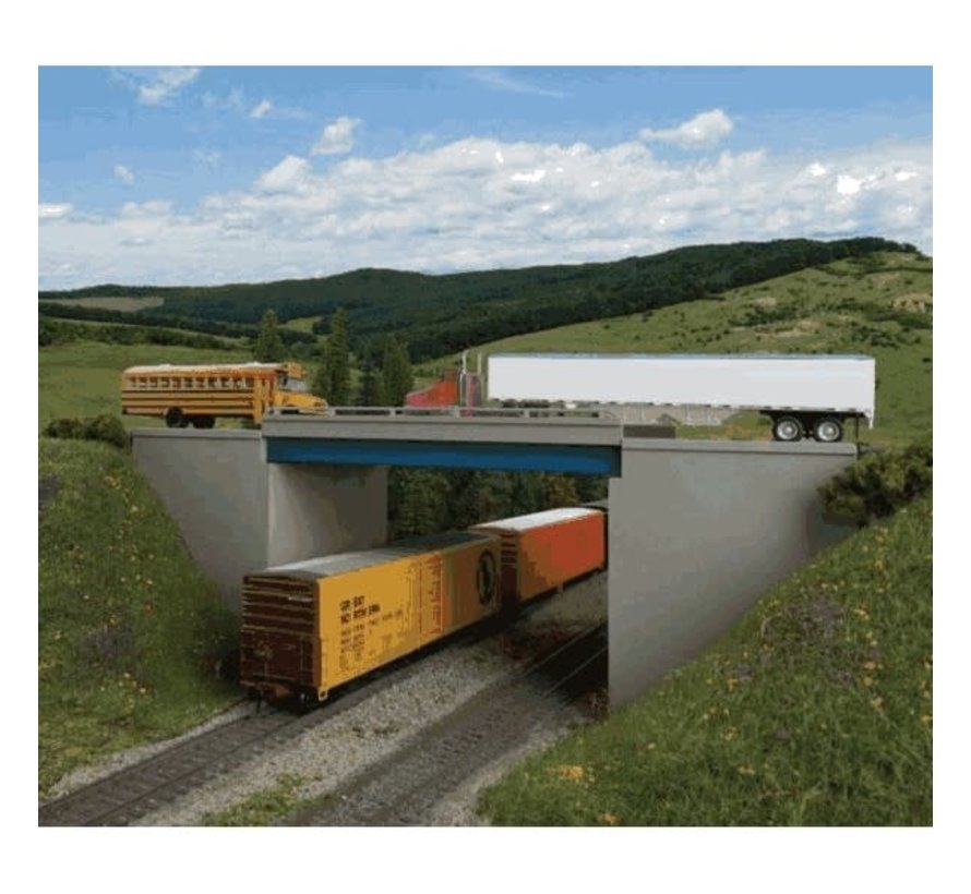 Walthers : HO Modern Steel and Concrete Highway Overpass with Pipe Railings -Kit