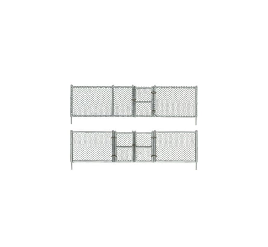Woodland : N Chain Link Fence