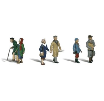 WOODLAND Woodland : HO Couples in Coats