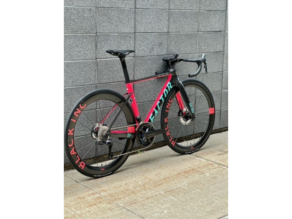 Factor 2024 Ostro Vam 2.0 49cm Ultegra Prisma Studio Cycle Dupuis