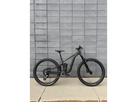 Giant Giant 2027 Trance X 1 Black/Plasma Coral