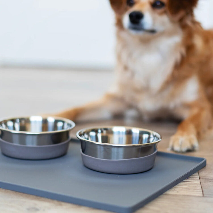 Messy Mutts Silicone Food Mat Grey L