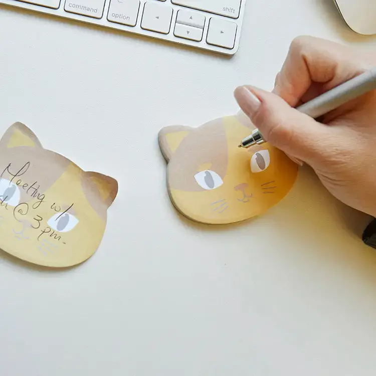 Kikkerland Design Inc. Kitty Cat Sticky Notes