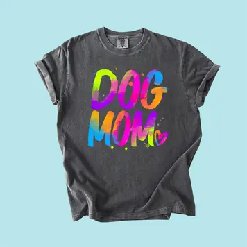 The Dapper Paw Dog Mom Airbrush Tee