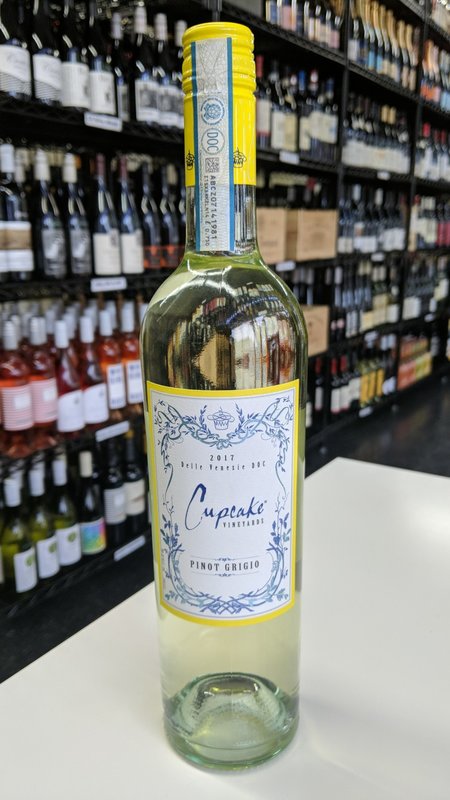 Cupcake vineyards Pinot Grigio 2011 (081308001067)