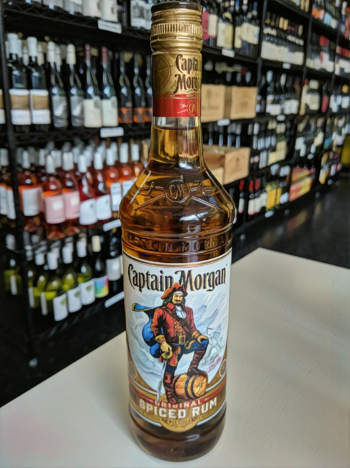 https://cdn.shoplightspeed.com/shops/623432/files/13846105/captain-morgan-captain-morgan-original-spiced-rum.jpg
