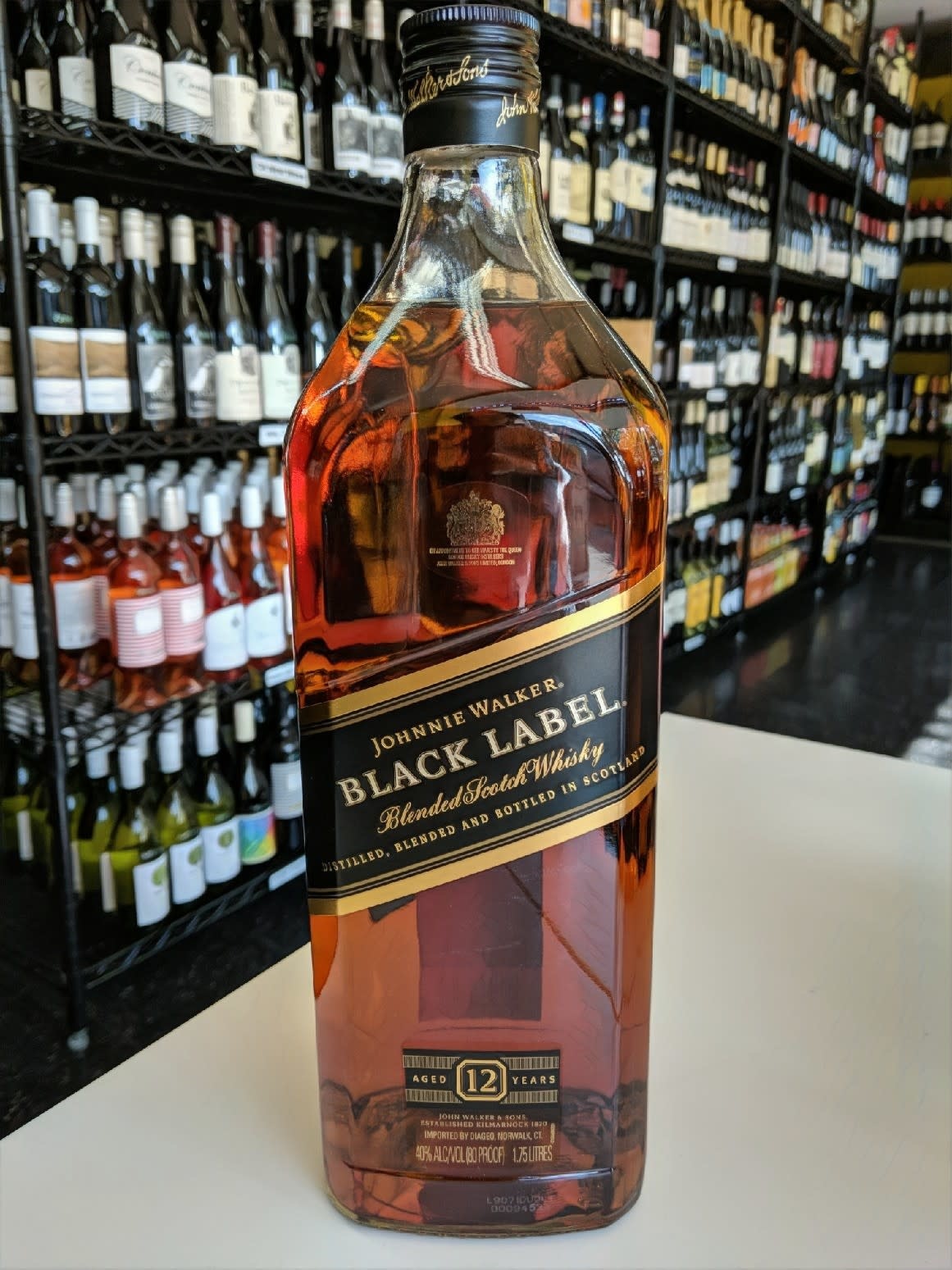 Johnnie Walker Black Label Scotch 1.75L - Divino Johnnie Walker Black Label Scotch 1.75L - Divino