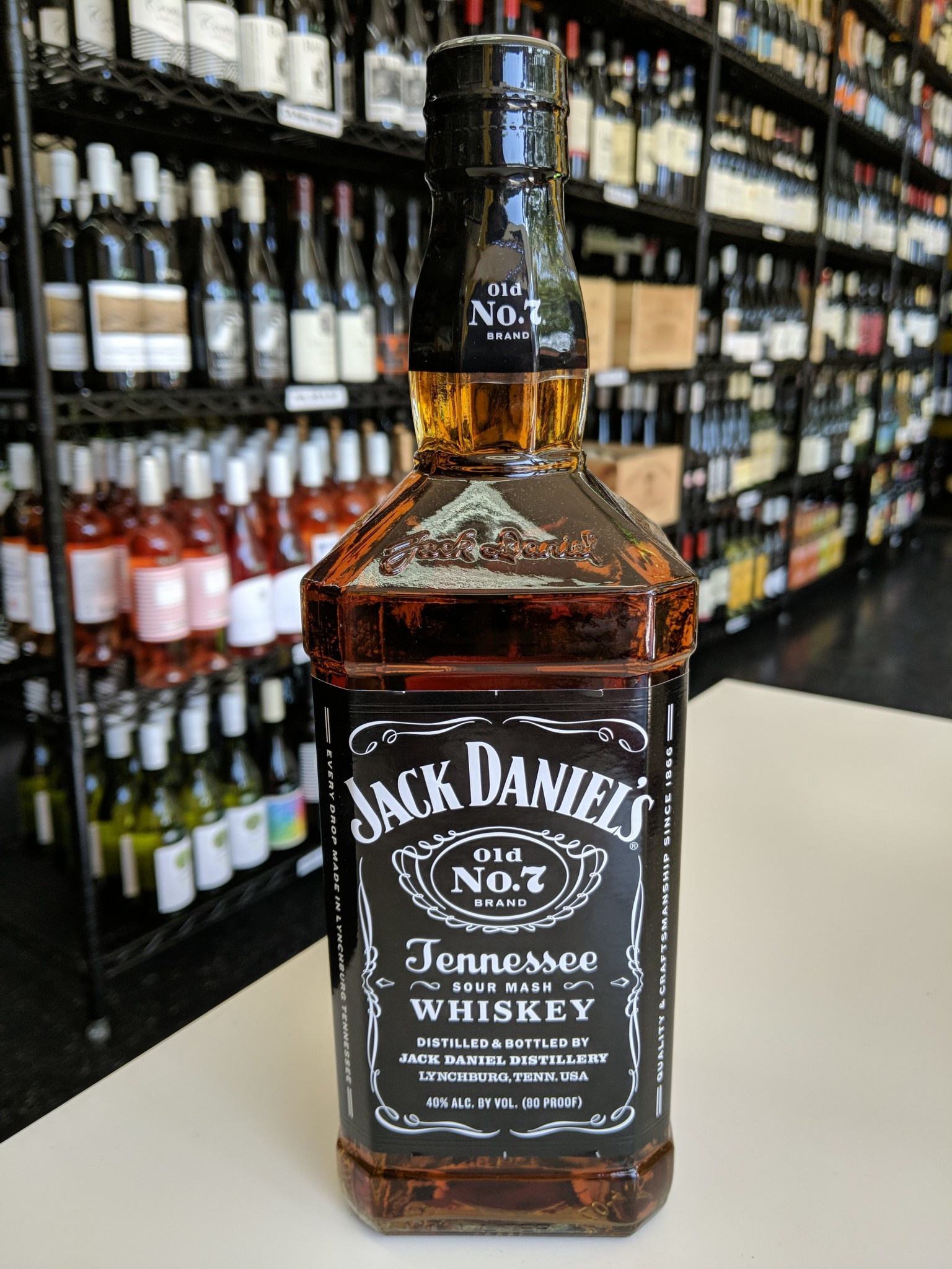 Jack Daniel's Jack Daniel's Old No. 7 Tennessee Whiskey 1L