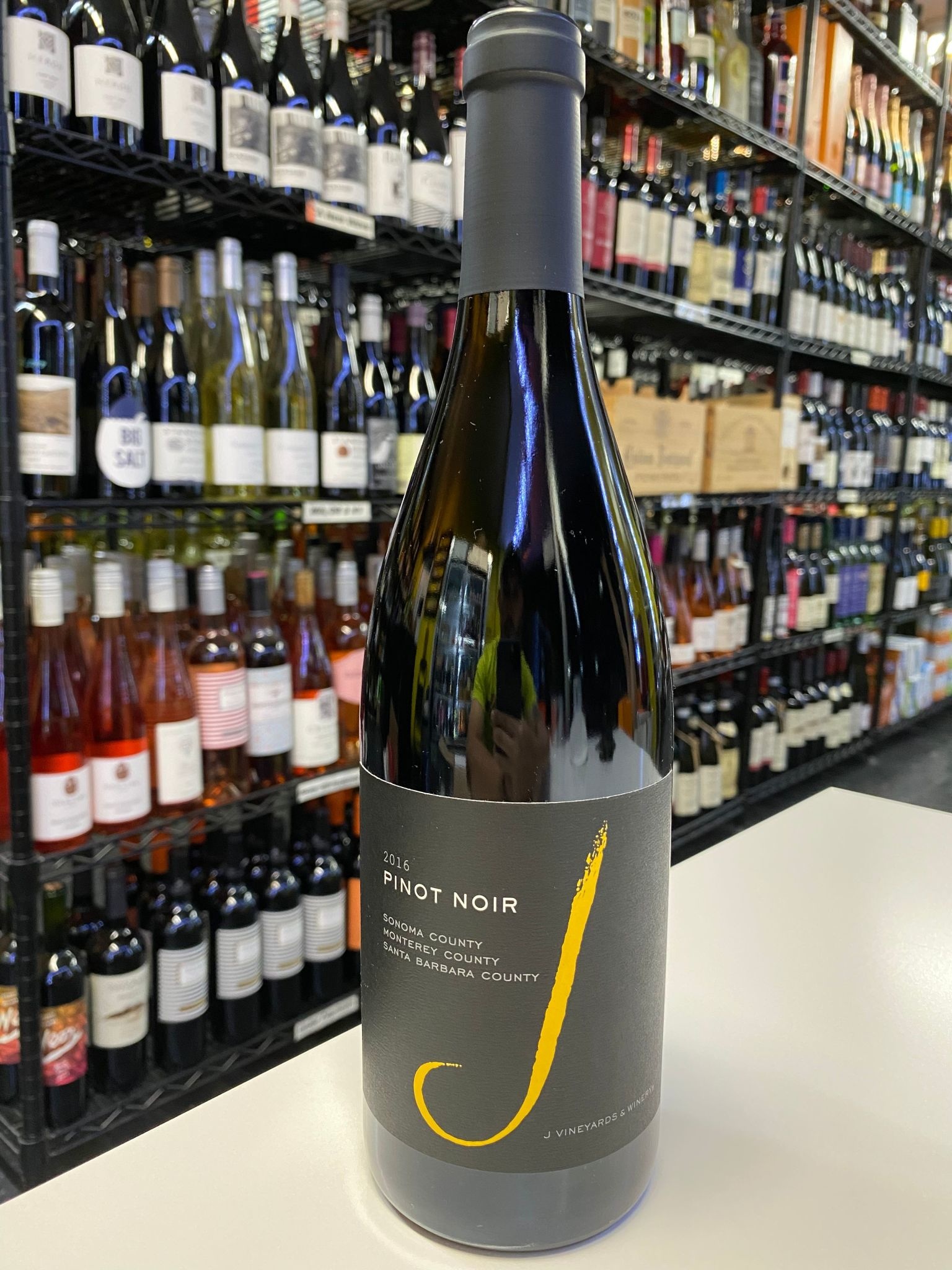 J Vineyards J Vineyards Pinot Noir 2022 750ml